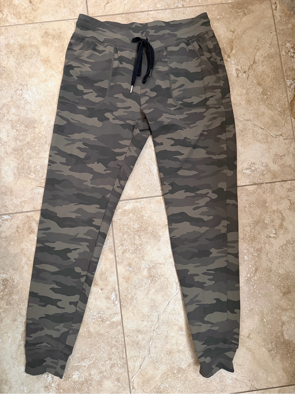 Zyia Active Camo Drawstring Jogger Pants - Green Camo